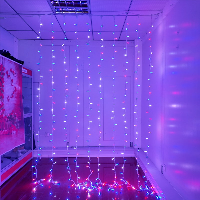 سلسلة إضاءة ستارة تحكم RGB متزامنة بـ 7 ألوان